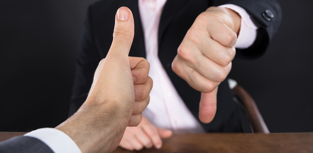Like and Dislike – Thumbs up and Thumbs down